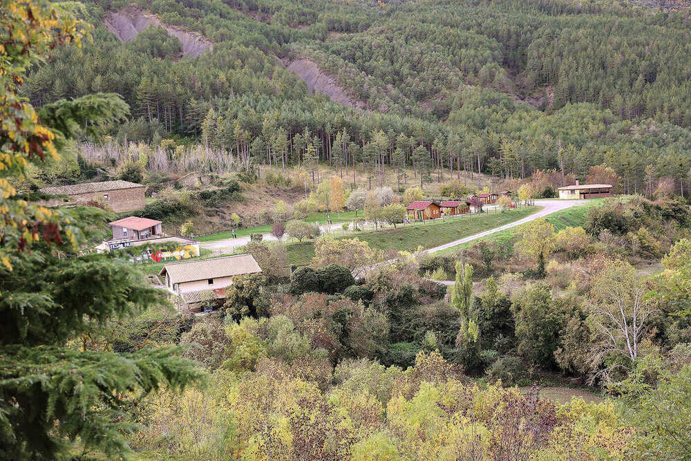 Panorámica del camping municipal de Artieda