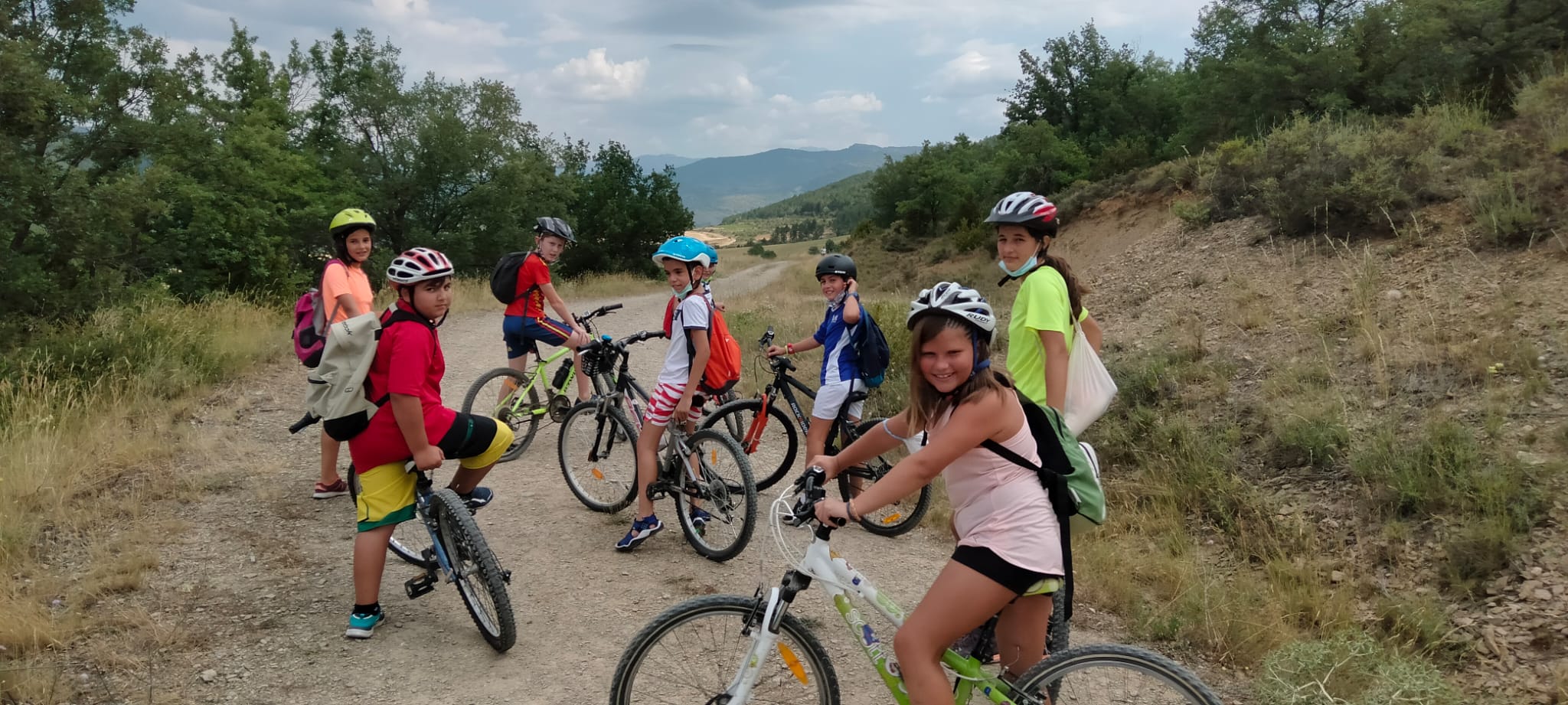 Cerca de 300 niños y niñas asisten a las Escuelas de Verano de la Comarca de La Jacetania 