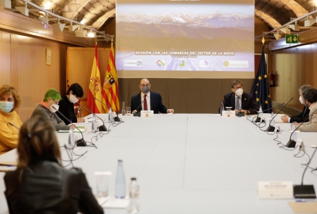 El Gobierno de Aragón estudia medidas de apoyo al sector de la nieve pactadas con empresas y administraciones locales