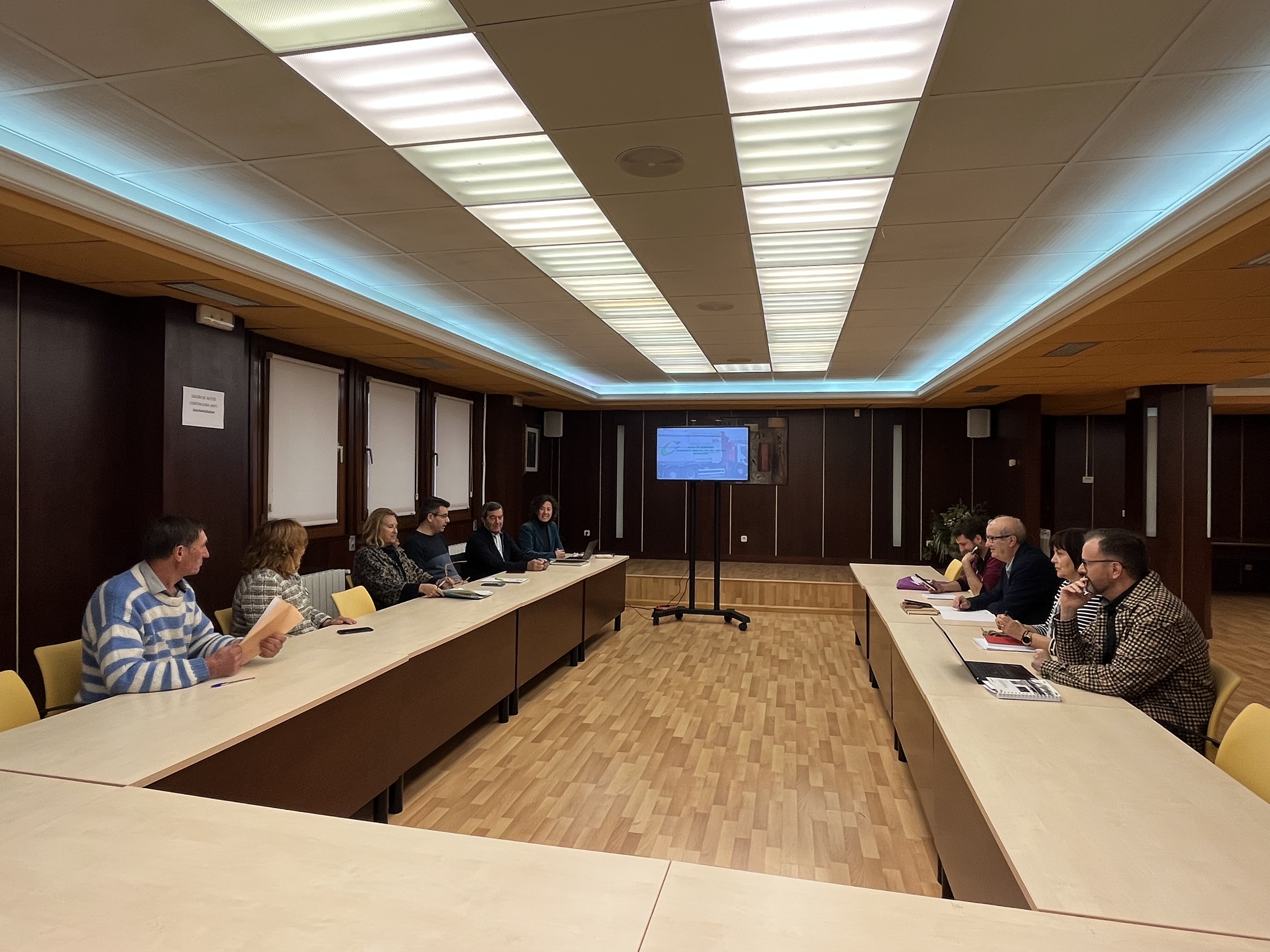 Reunión de GRHUSA en la sede de la Comarca de la Jacetania