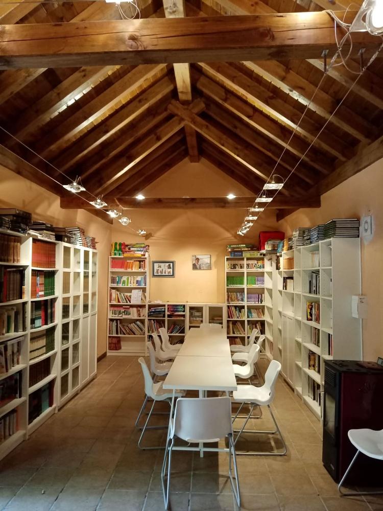 Imagen Biblioteca de Aísa